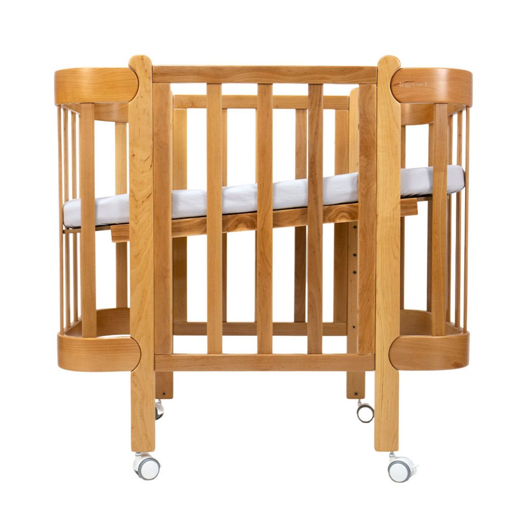 Detská antirefluxná rastúca postieľka Nika – prírodné drevo č. 3 (03/2026) VÝPREDAJ