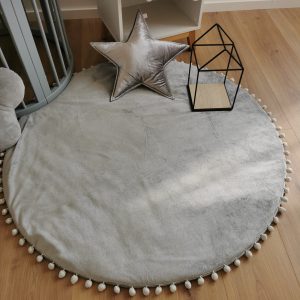 Hrací koberec plyšový s guličkami
