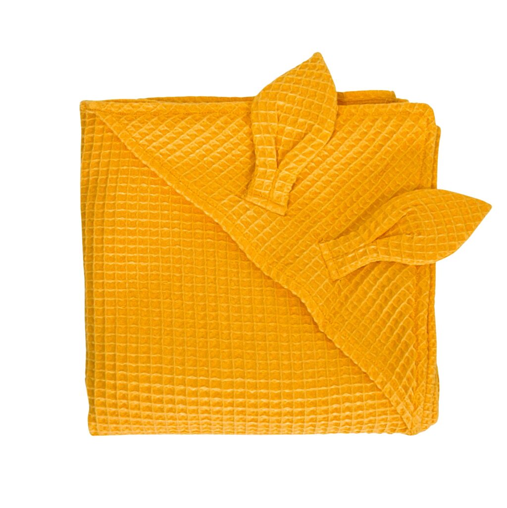 Detská osuška s kapucňou s uškami - horčicová - VÝPREDAJ Detská osuška s kapucňou s uškami - horčicová - VÝPREDAJ