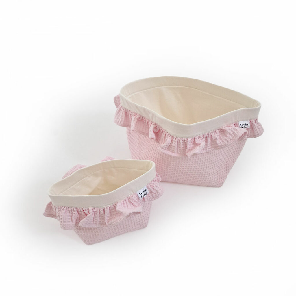 Set 2 vafle košíkov s volánom (XS, S) - púdrová/smotanová - VÝPREDAJ