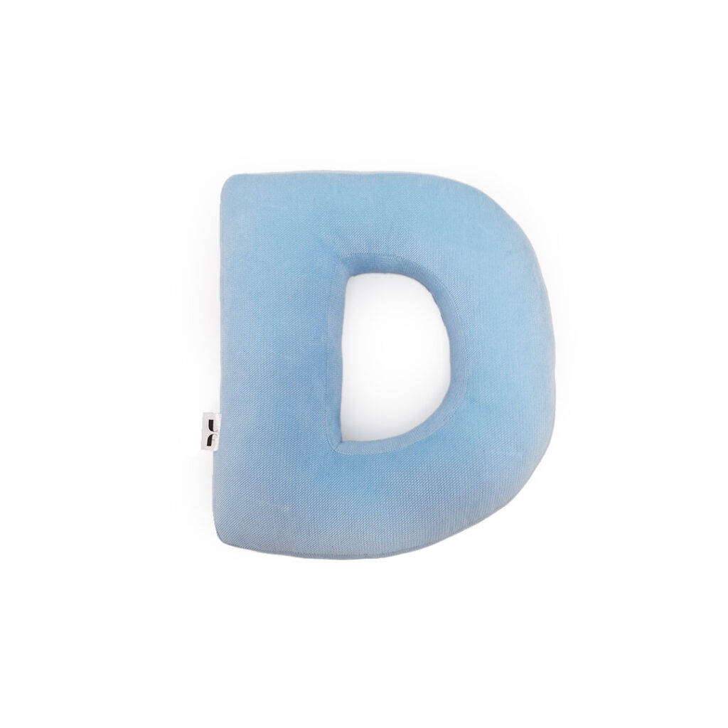 Vankúš velvet písmeno D - modrá - VÝPREDAJ