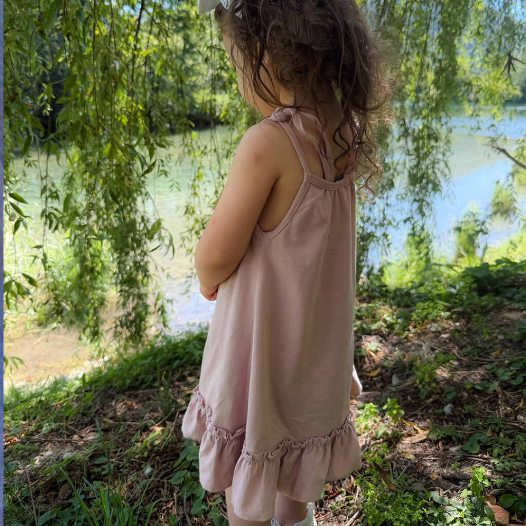 Detské letné šaty Frill z bavlny Detské letné šaty Frill z bavlny